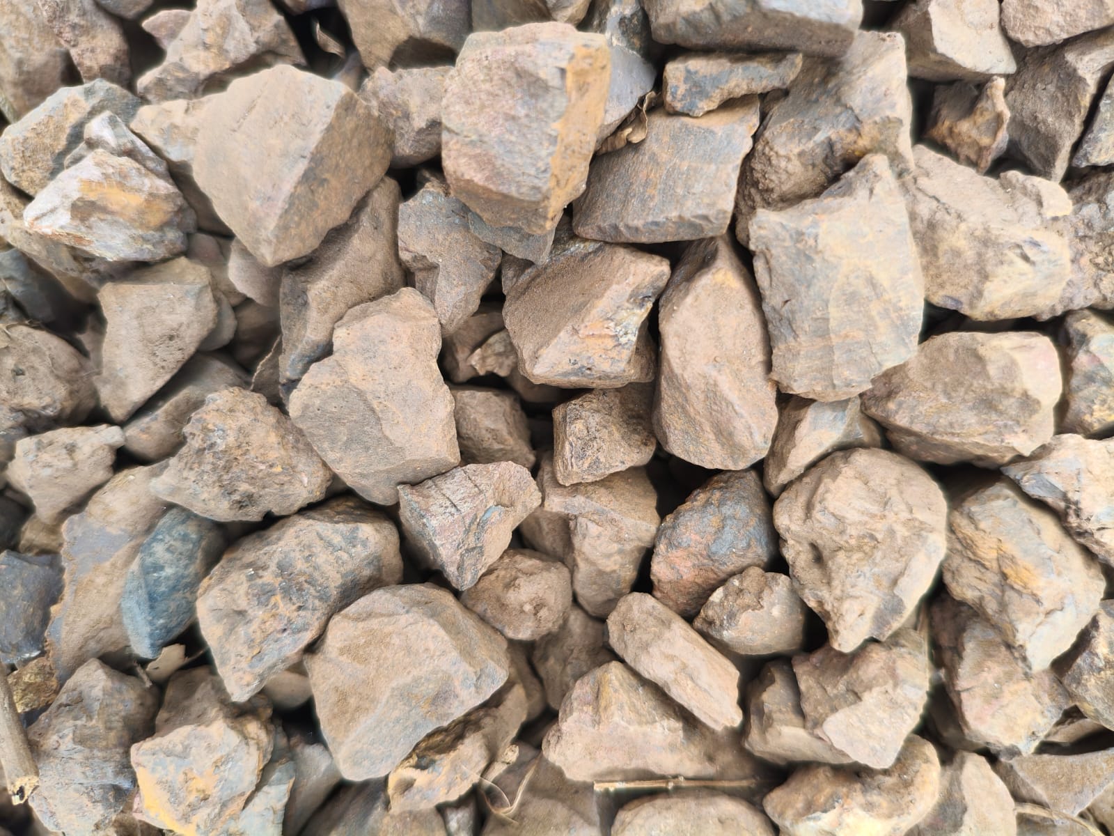 Placeholder: Quartz Gravels